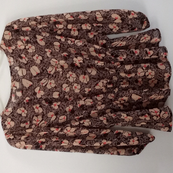 Lily Rose Delicate Blouse - Picture 6 of 7